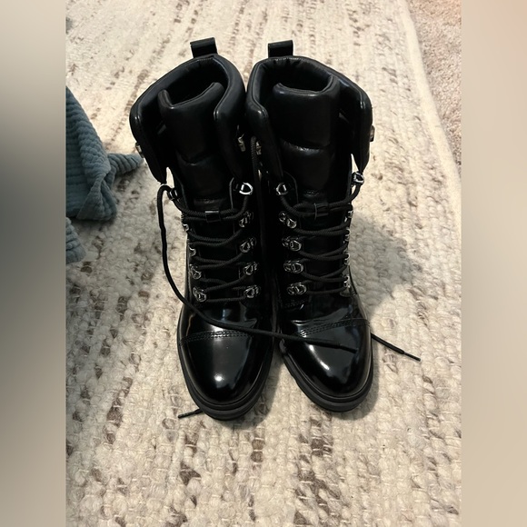 marc jacobs lace up boots